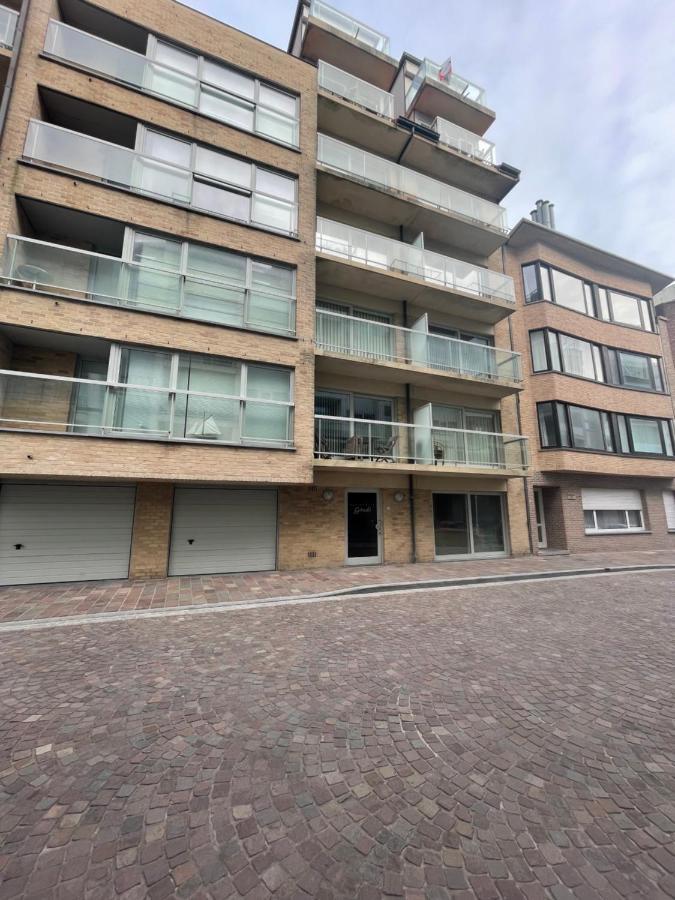 Penthousestudio Gaudi Met Zonneterras En Zicht Op Zee Daire Nieuwpoort Dış mekan fotoğraf